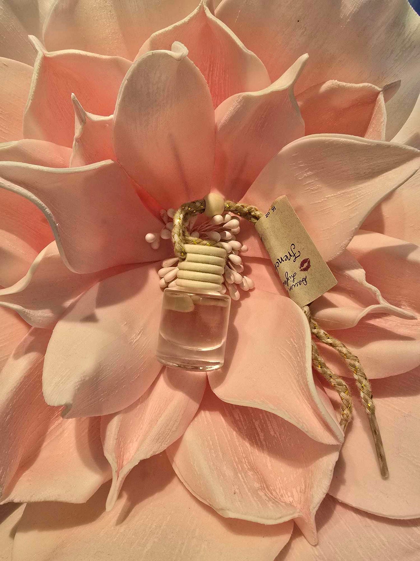 Hanging Car Air Diffuser-French Vanilla
