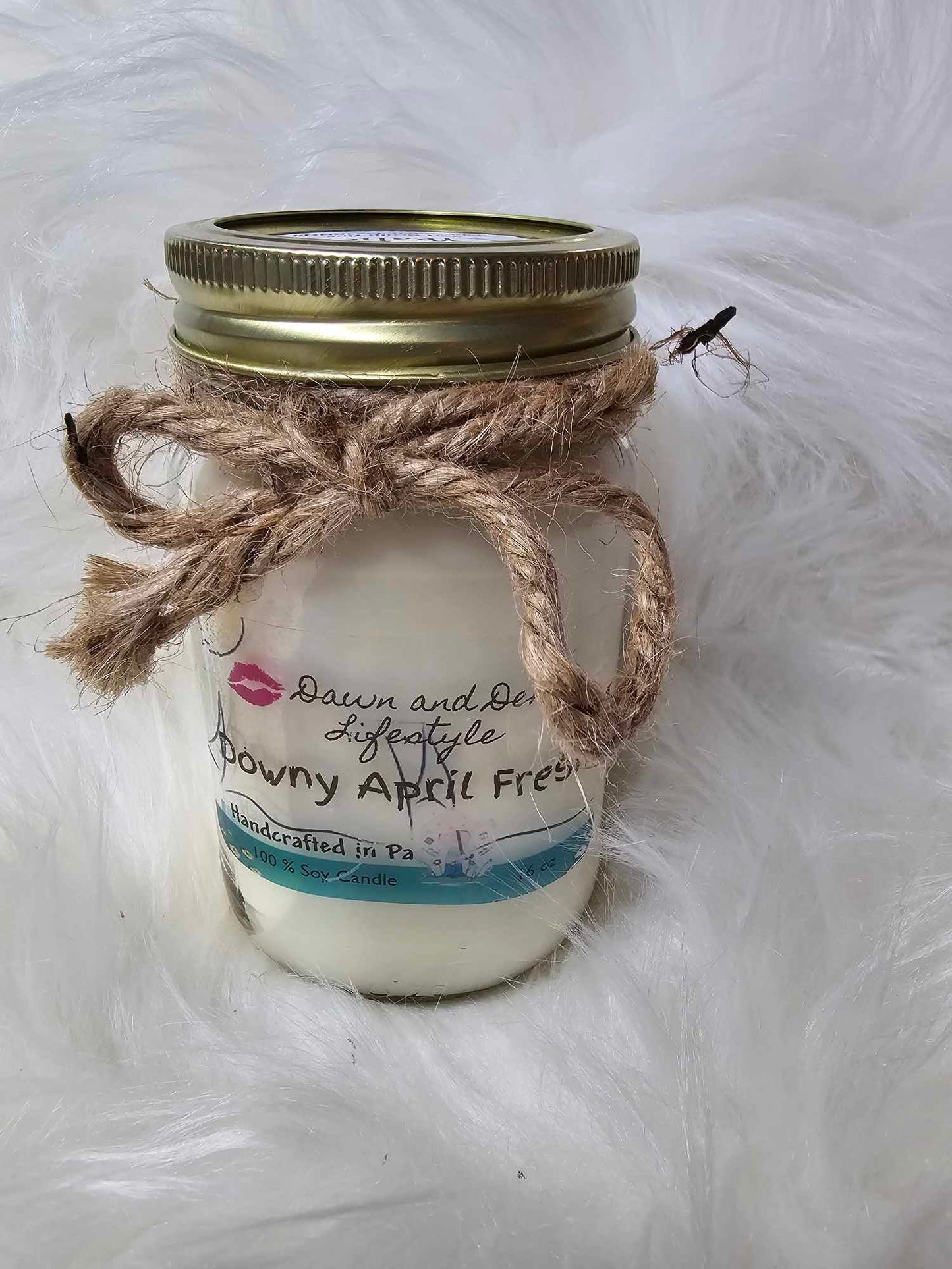 Handmade Candle 16oz-Downy April Fresh