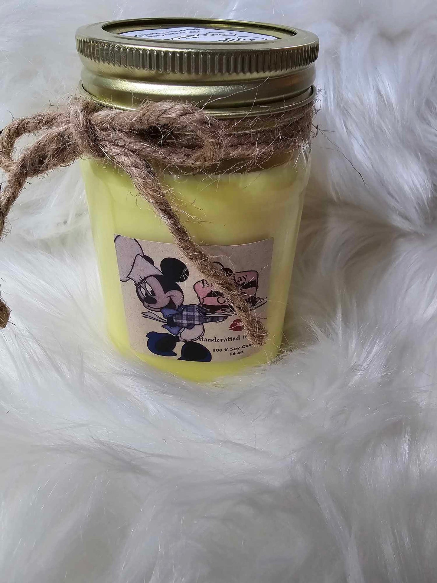 Handmade Candle 16oz-Birthday Cake